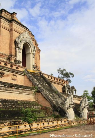 Wat Chedi Luang alt und die älteste Wasserrutsche der Welt